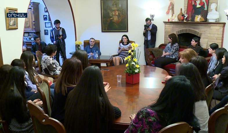 «Նարցիս». քաղաքական թարմ մշակույթ ստեղծելու փորձեր