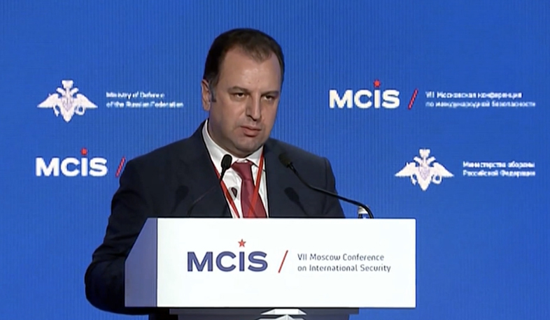 Defense Minister: Armenia is exemplary in multipolar world