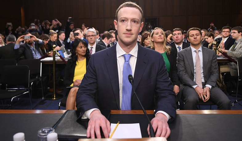 Цукерберг был допрошен в Сенате США