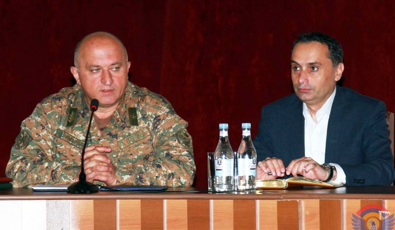 All-army conference discusses psychologists and cell phones