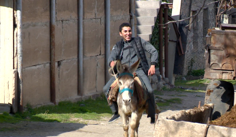 Քարահունջի դրոնը, ավանակն ու օղին