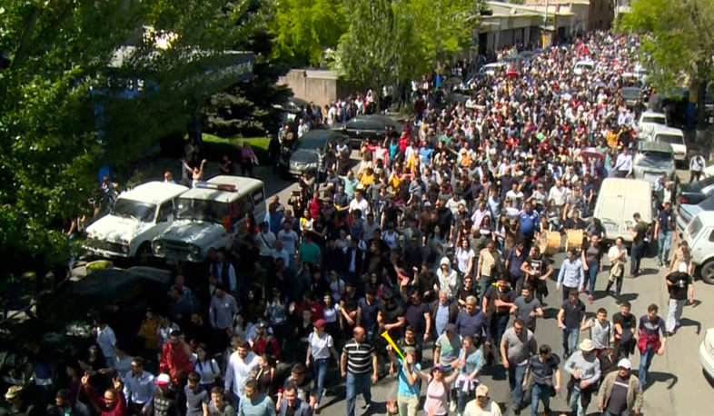 Չեղարկված բանակցություններ, արագ զարգացումներ