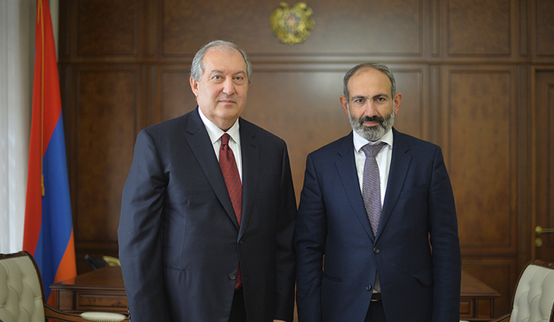 Արմեն Սարգսյանը հանդիպում է ունեցել Նիկոլ Փաշինյանի հետ