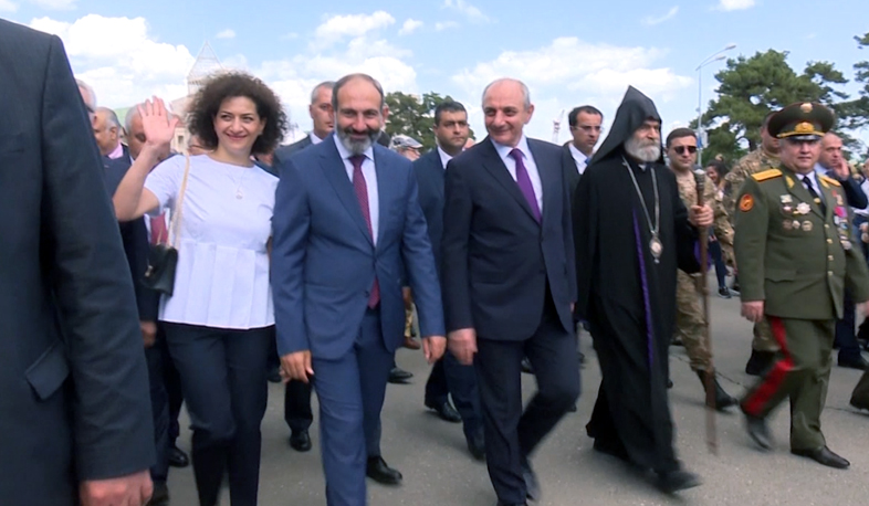 Шествием руководил премьер-министр Армении и президент Арцаха