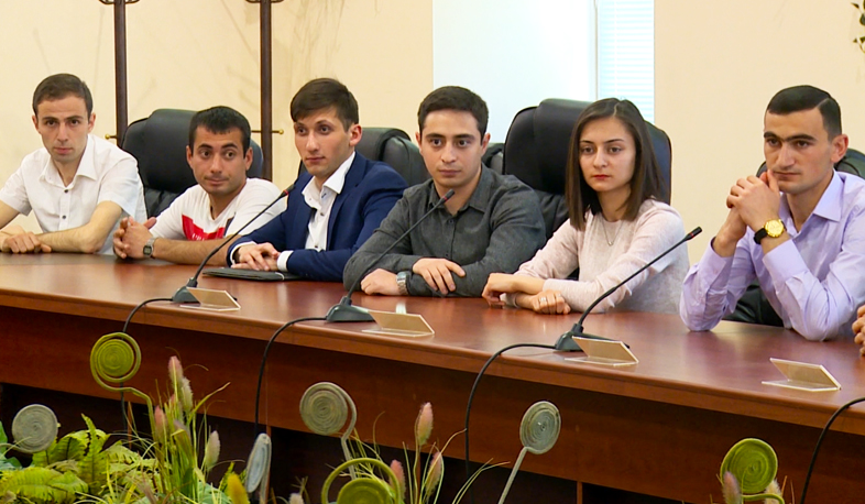 Մրցույթ-դասընթաց, հաղթողներին՝ աշխատանք