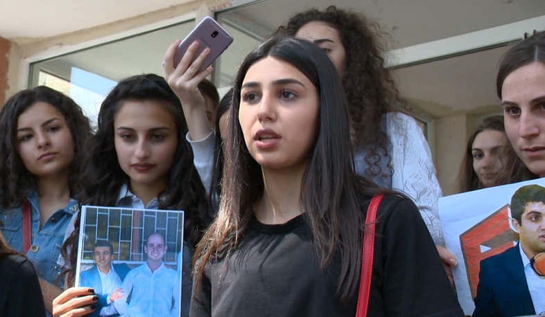 Economic college goes on student strike