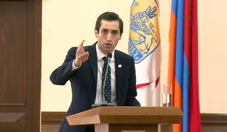 Heated discussions in Yerevan City Council