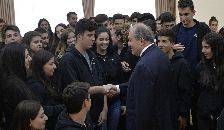 Students of California Armenian school visit Armenia