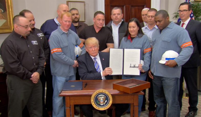 ԱՄՆ - ն առևտրային պատերազմ է սկսել հարևանների դեմ