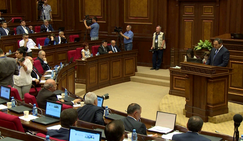 Манвел Григорян лишен неприкосновенности