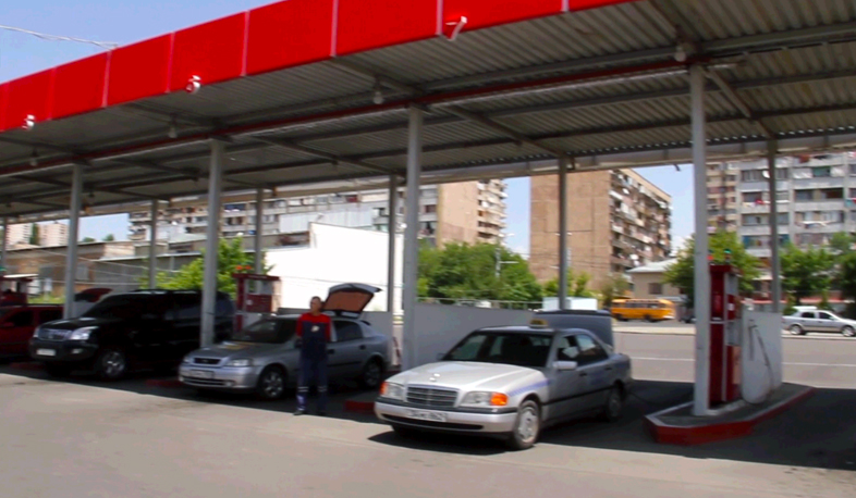 МЧС обнаружило недочеты во всех автозаправочных станциях Еревана