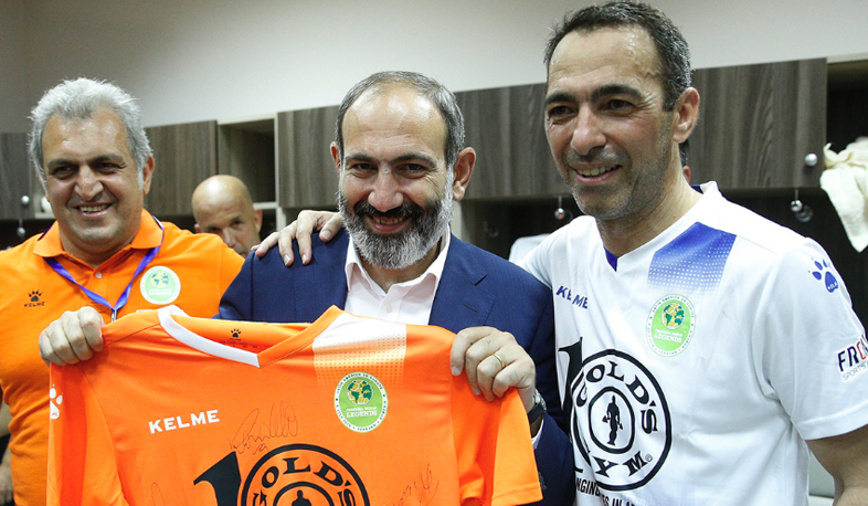 «Լեգենդների խաղ» Հանրապետական մարզադաշտում