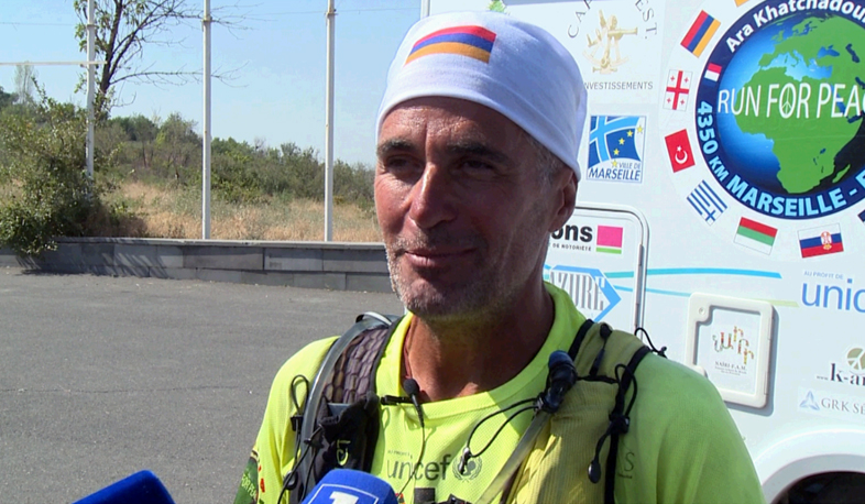 Էվերեստը նվաճած Արա Խաչատուրյանը Հայաստանում է