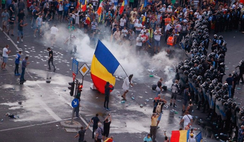 Բողոքի ցույցեր ոստիկանության հետ բախումներով