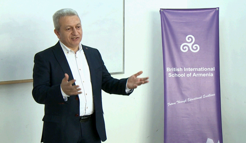 Ֆինանսների նախարարը բաց դաս է անցկացրել Հայաստանի Բրիտանական դպրոցում