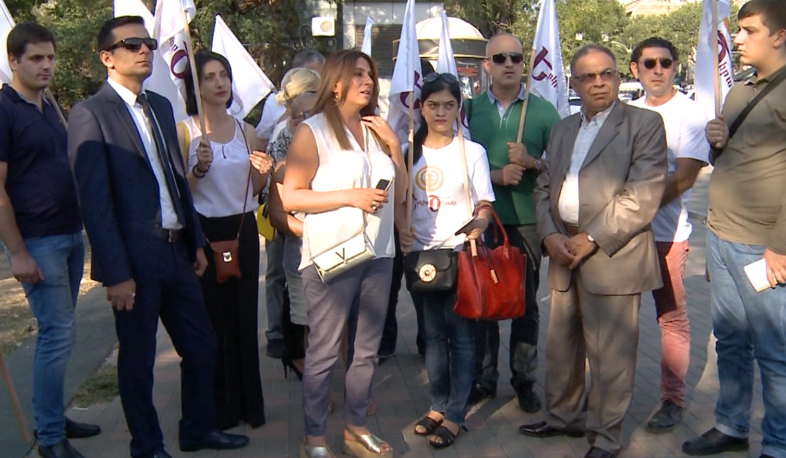 «Երկիր Ծիրանին» Եռաբլուրում