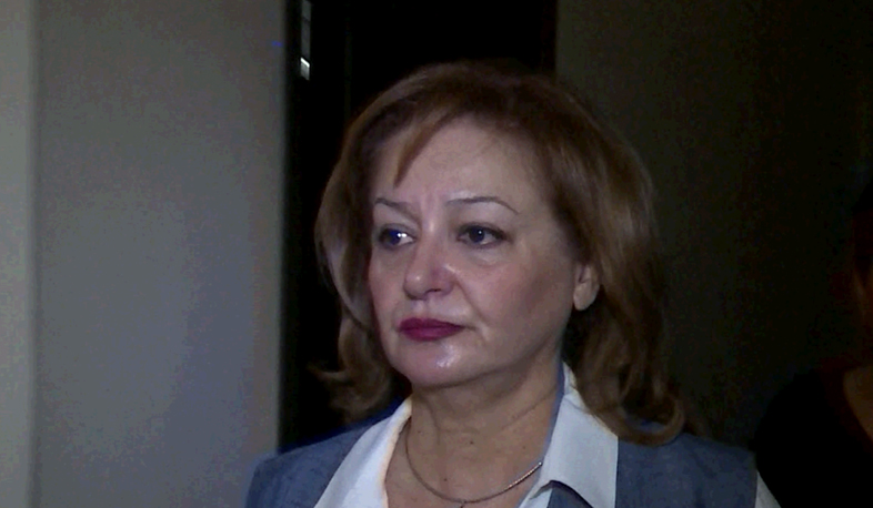 Учителя требуют отставки директора