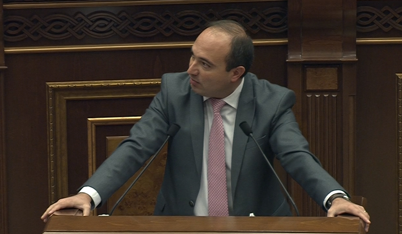 Regulation change causes controversies in Parliament