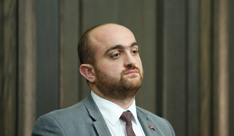 Назначены новые министры и губернаторы