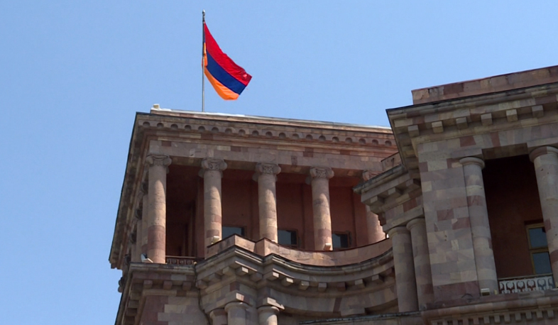 Deputy PM discusses election law with Parliament parties