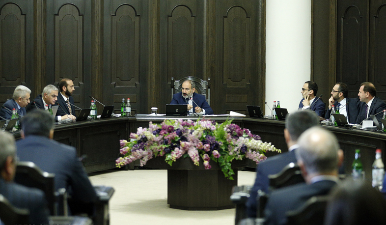 Parliament begins dissolution process