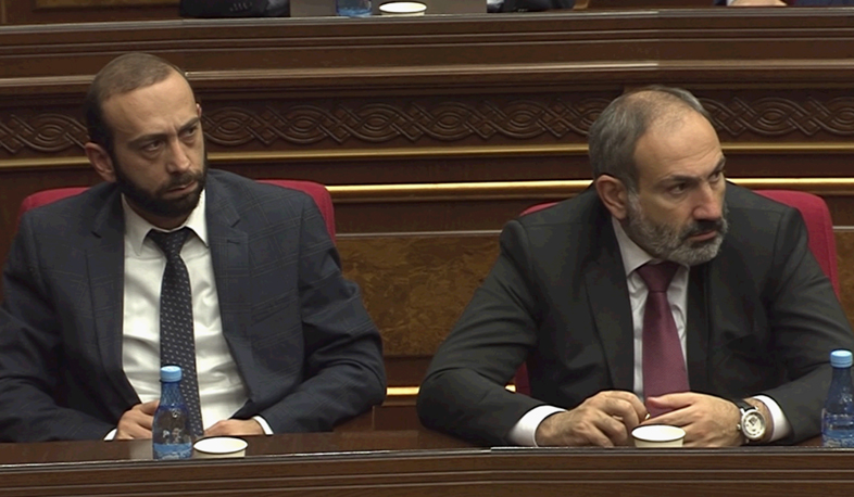 Government answers questions of deputies