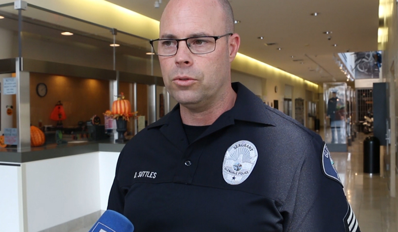 Glendale police buy weapons from citizens