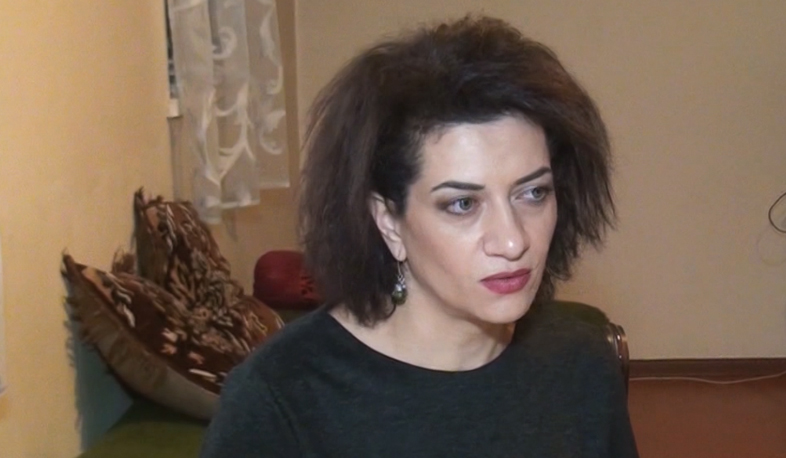 Анна Акопян посетила родителей Карена Казаряна