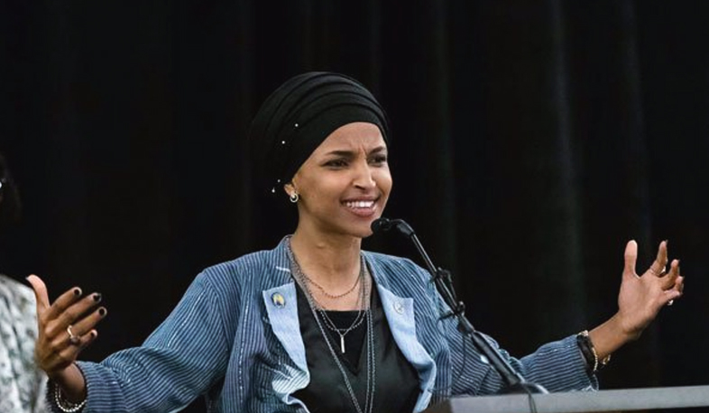 Впервые в истории Америки мусульманки прошли в Конгресс