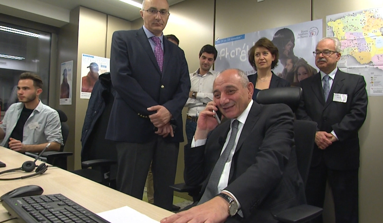Bako Sahakyan participates in phonathon in Paris