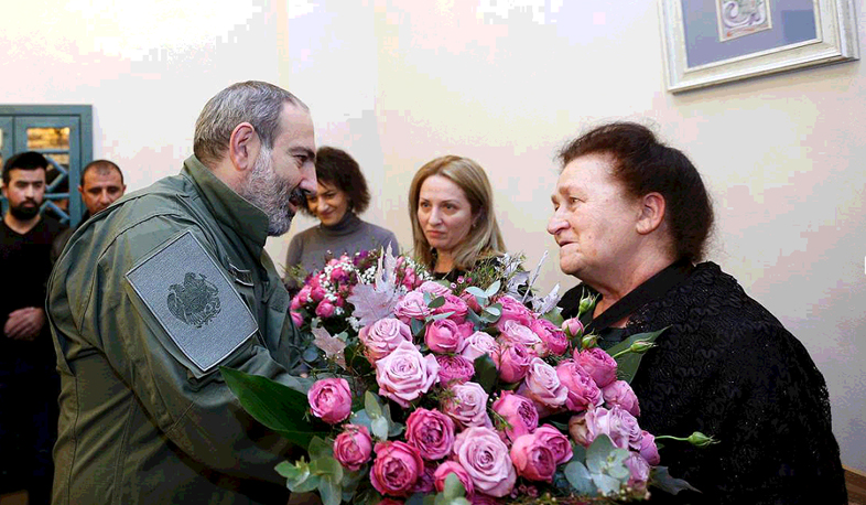 Նիկոլ Փաշինյանը մասնակցել է հերոսի ծննդյան օրվա կապակցությամբ կազմակերպված արարողությանը