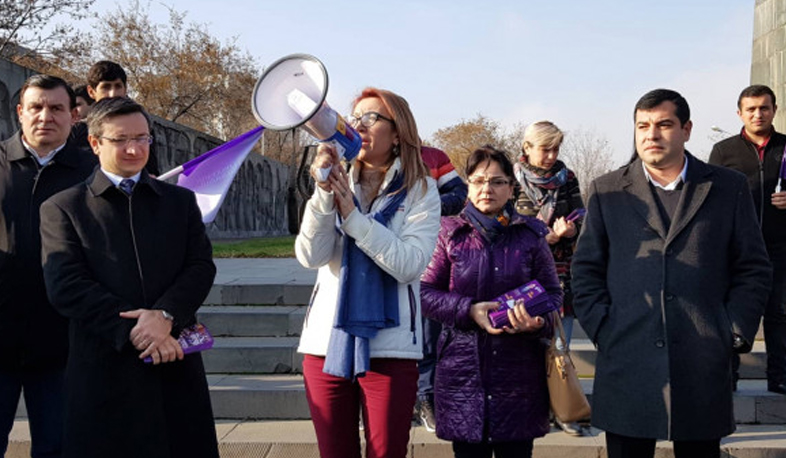 «Լուսավոր Հայաստանը» քարոզարշավը սկսել է երկու ուղղությամբ