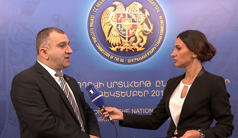 Հանրայինի «Լուրեր»-ի ուղիղ միացման երկրորդ զրուցակիցը Մնացական Բիչախչյանն է