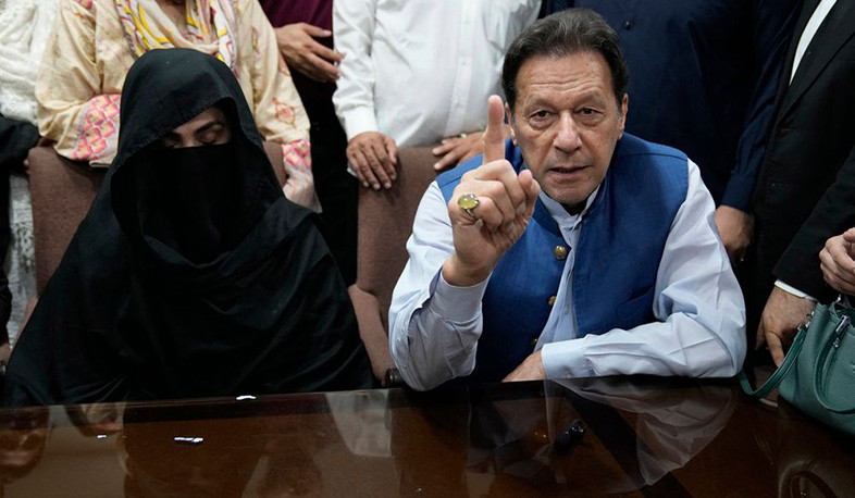Պակիստանի նախկին վարչապետ Իմրան Խանը և նրա կինը ևս 14 տարվա ազատազրկման են դատապարտվել կոռուպցիայի համար