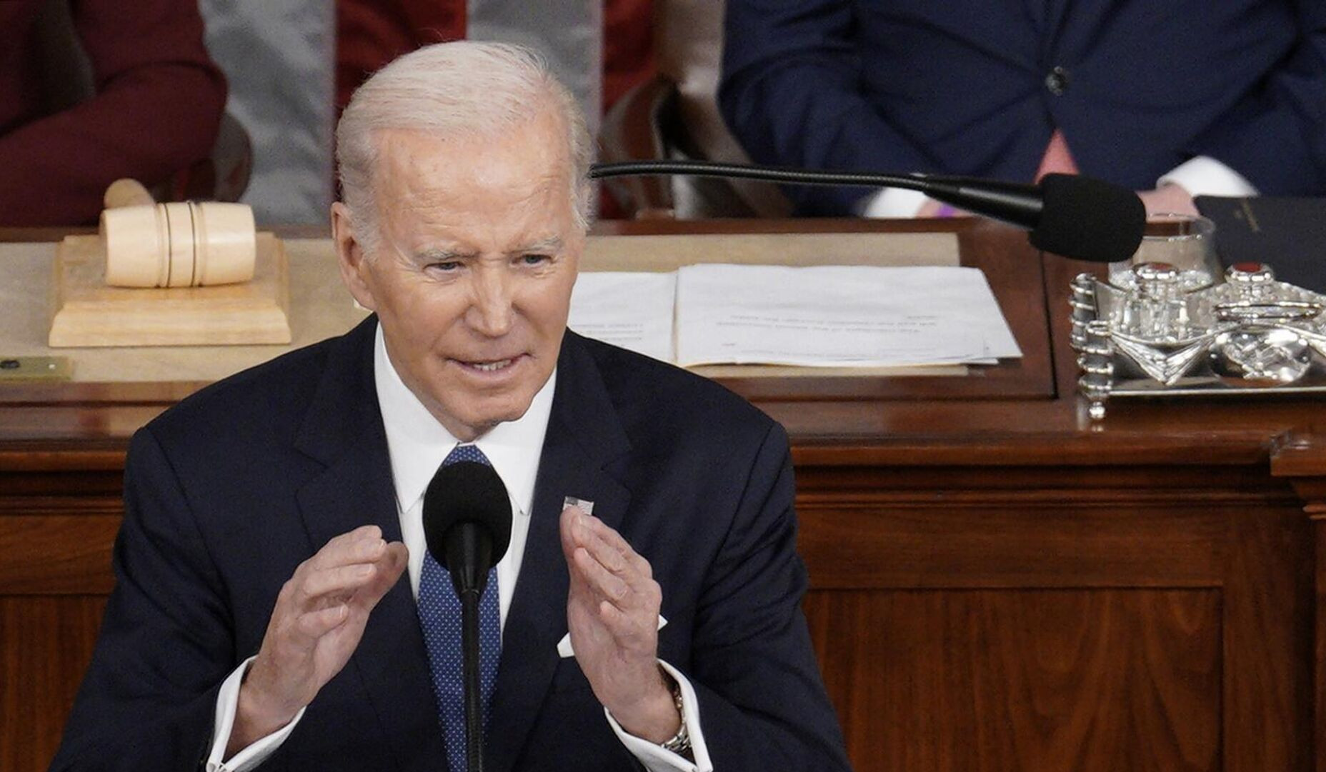 Вашингтон должен продолжать поддерживать Киев: Байден