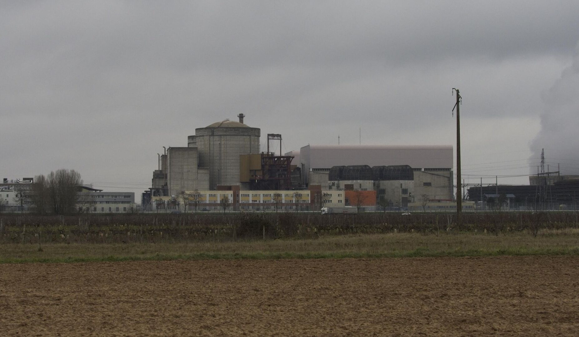 Fire broke out at Chinon nuclear power plant in France