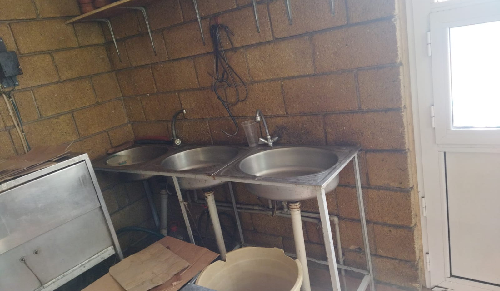 Գյումրիում կասեցվել է հանրային սննդի օբյեկտի արտադրական գործունեությունը