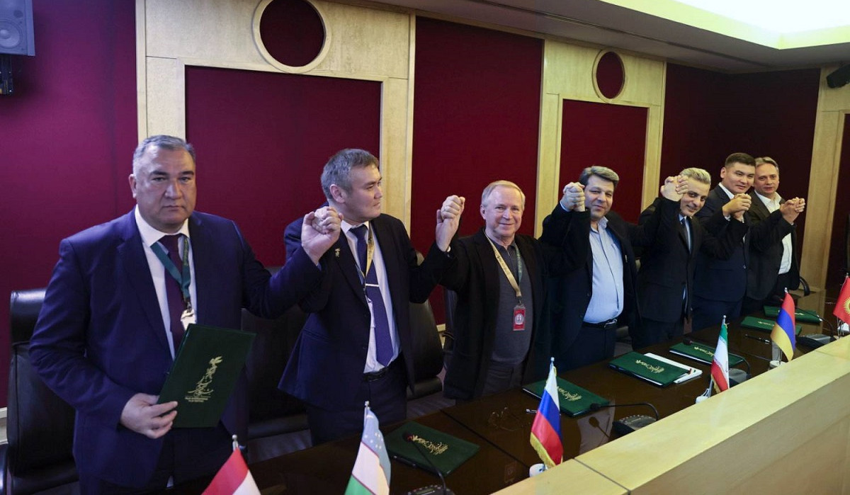 Դանիել Դանիելյանը  աշխատանքային այցով Թեհրանում էր՝ մասնակցելու «Ֆաջր» 42-րդ միջազգային կինոփառատոնին