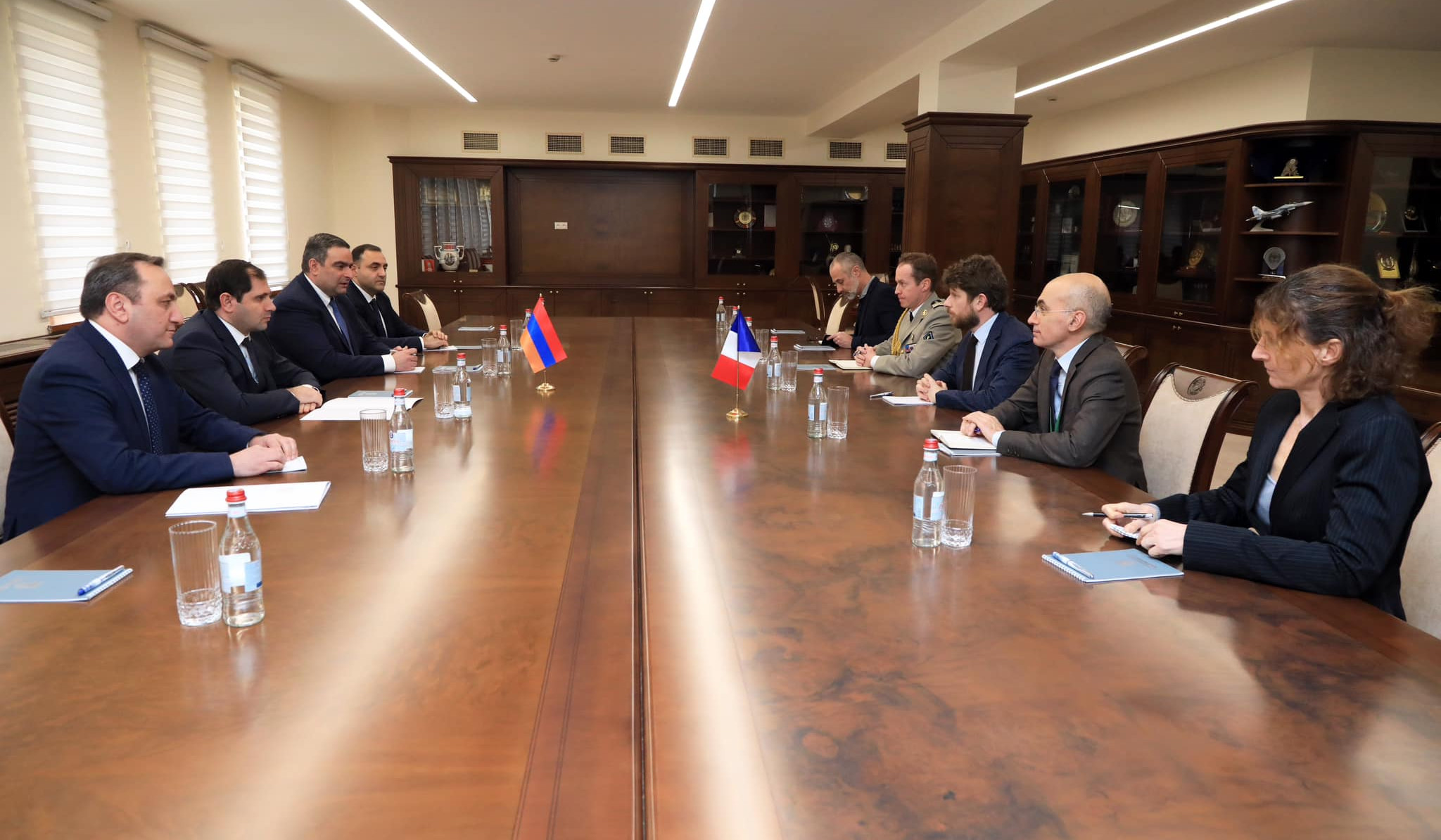 Papikyan and French ambassador discussed issues related to regional security