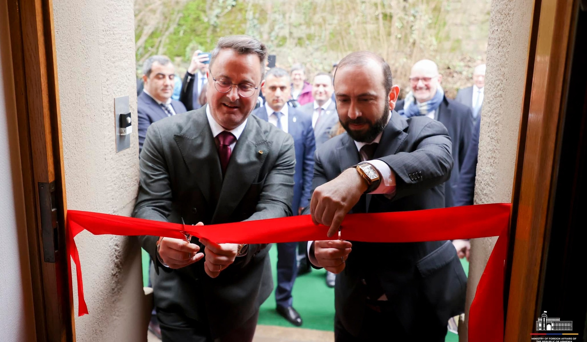 Արարատ Միրզոյանի և Քսավիե Բետելի մասնակցությամբ Լյուքսեմբուրգում կայացել է ՀՀ գրասենյակի պաշտոնական բացման արարողությունը