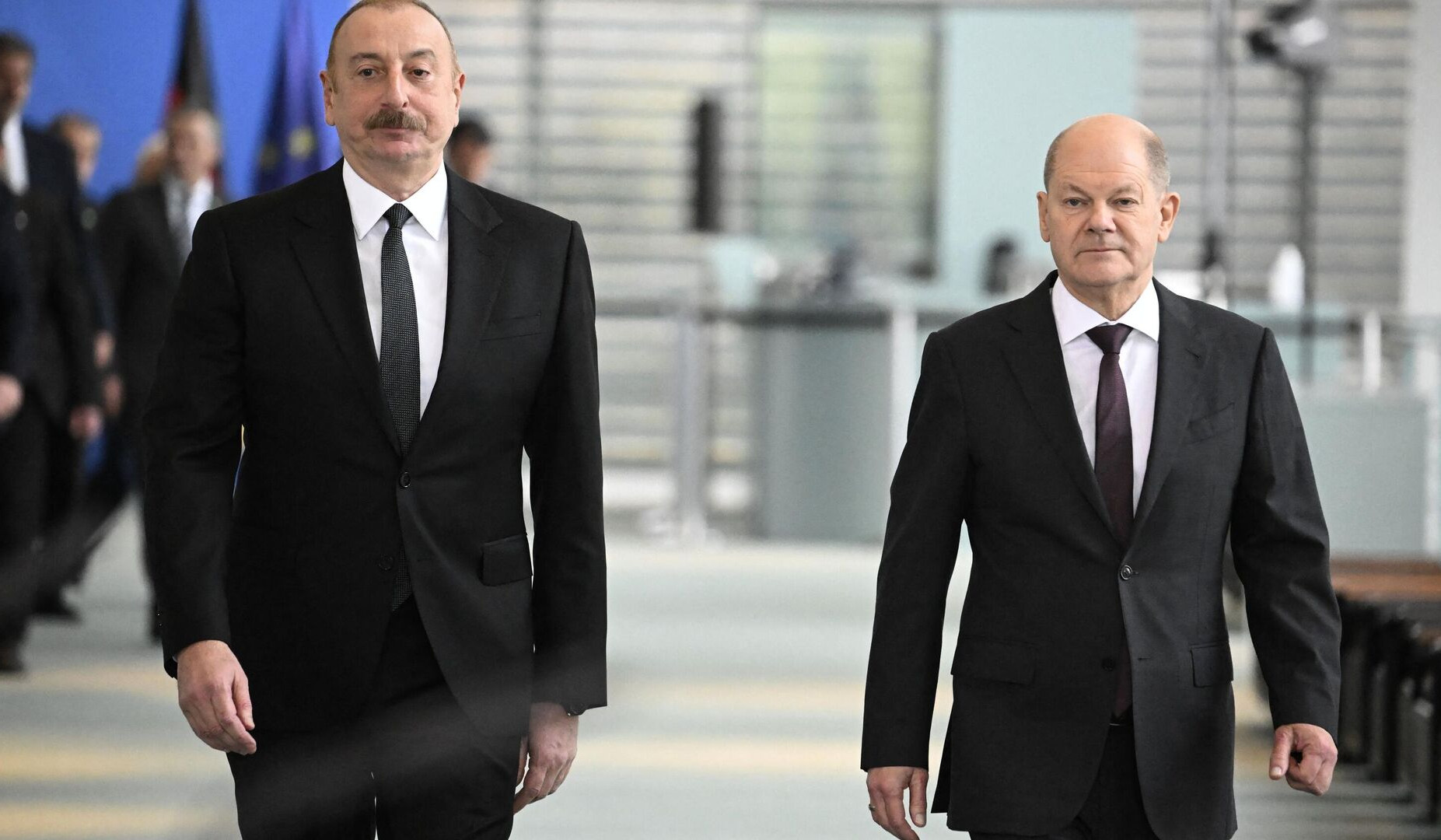 Шольц поздравил Ильхама Алиева с переизбранием на пост главы государств