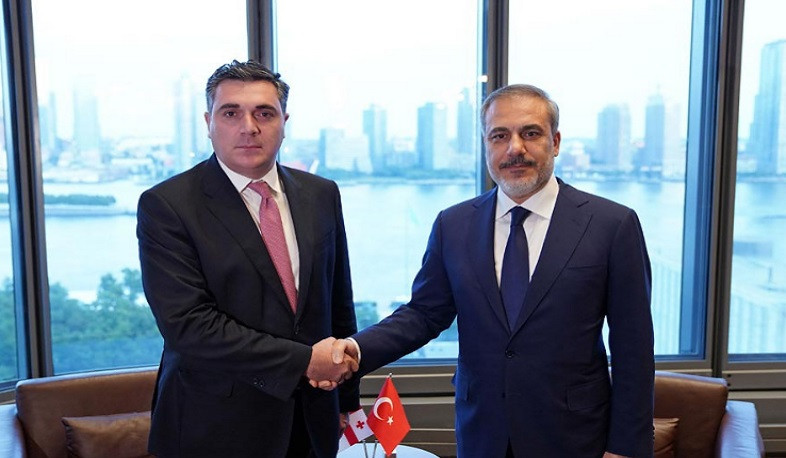 Дарчиашвили и Фидан рассмотрели транзитный потенциал Грузии, Азербайджана и Турции