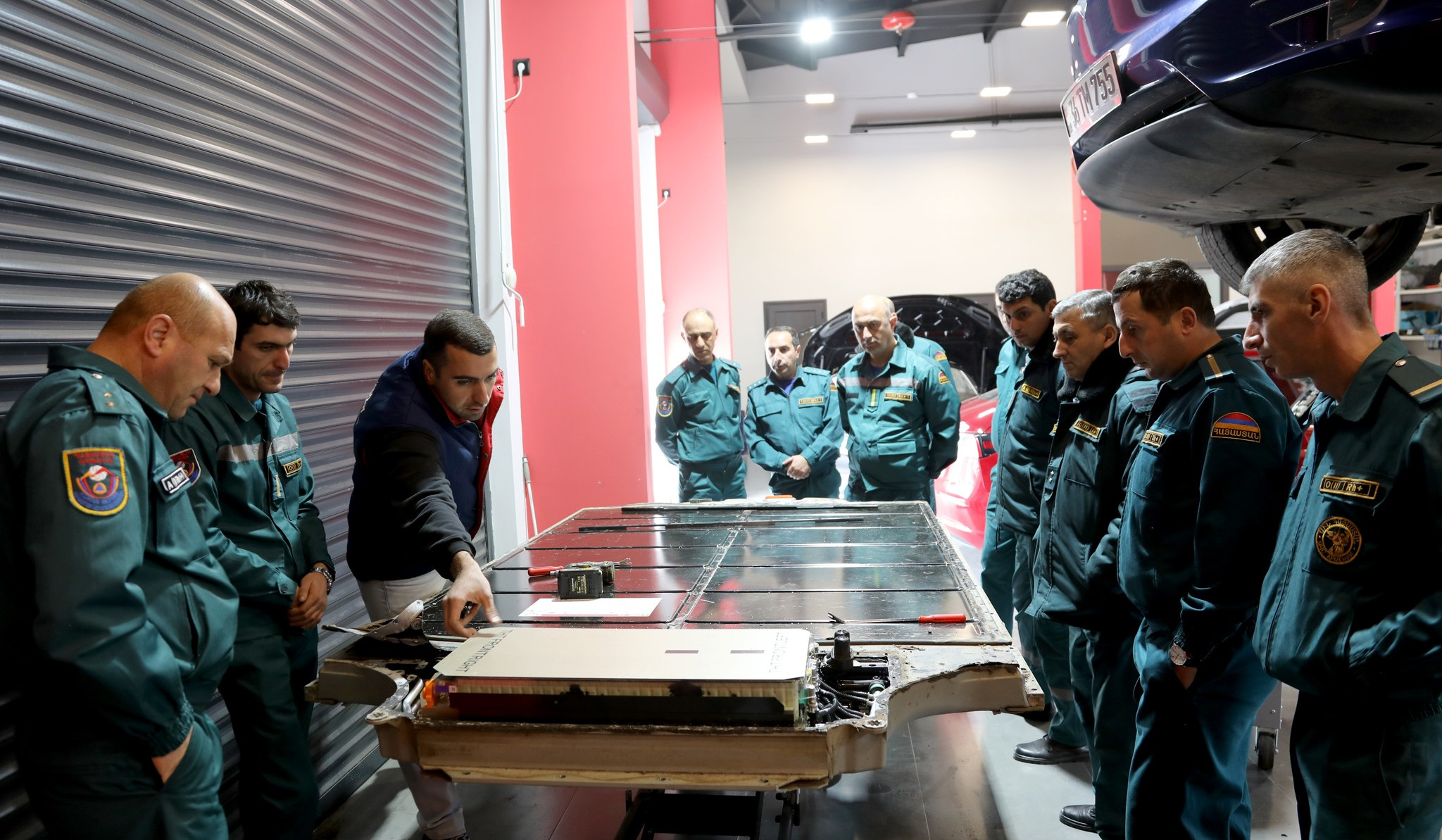 Փրկարարները վերապատրաստվում են Էլեկտրամոբիլների և արևային էլեկտրակայանների հետ աշխատելու ուղղությամբ