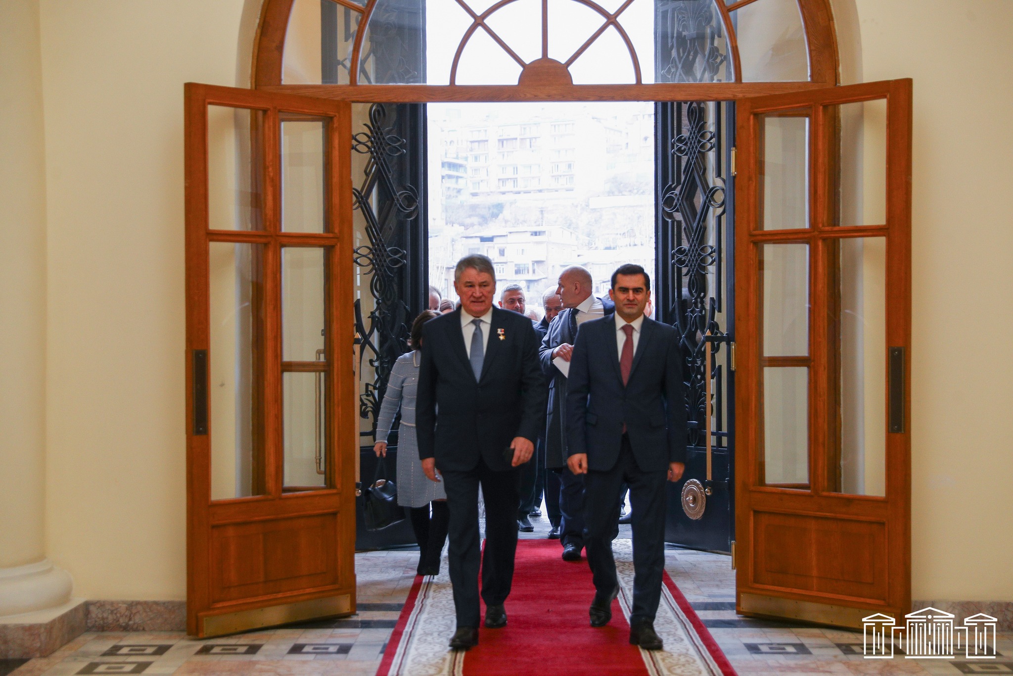Քննարկվել են տարածաշրջանային զարգացումներն ու մարտահրավերները, հայկական կողմին մտահոգող խնդիրները. հանդիպում ԱԺ-ում