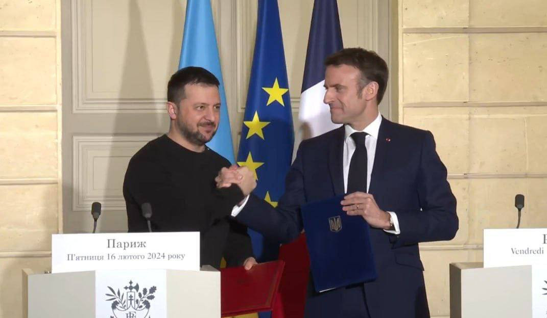 Zelensky, Macron sign security agreement between Ukraine, France