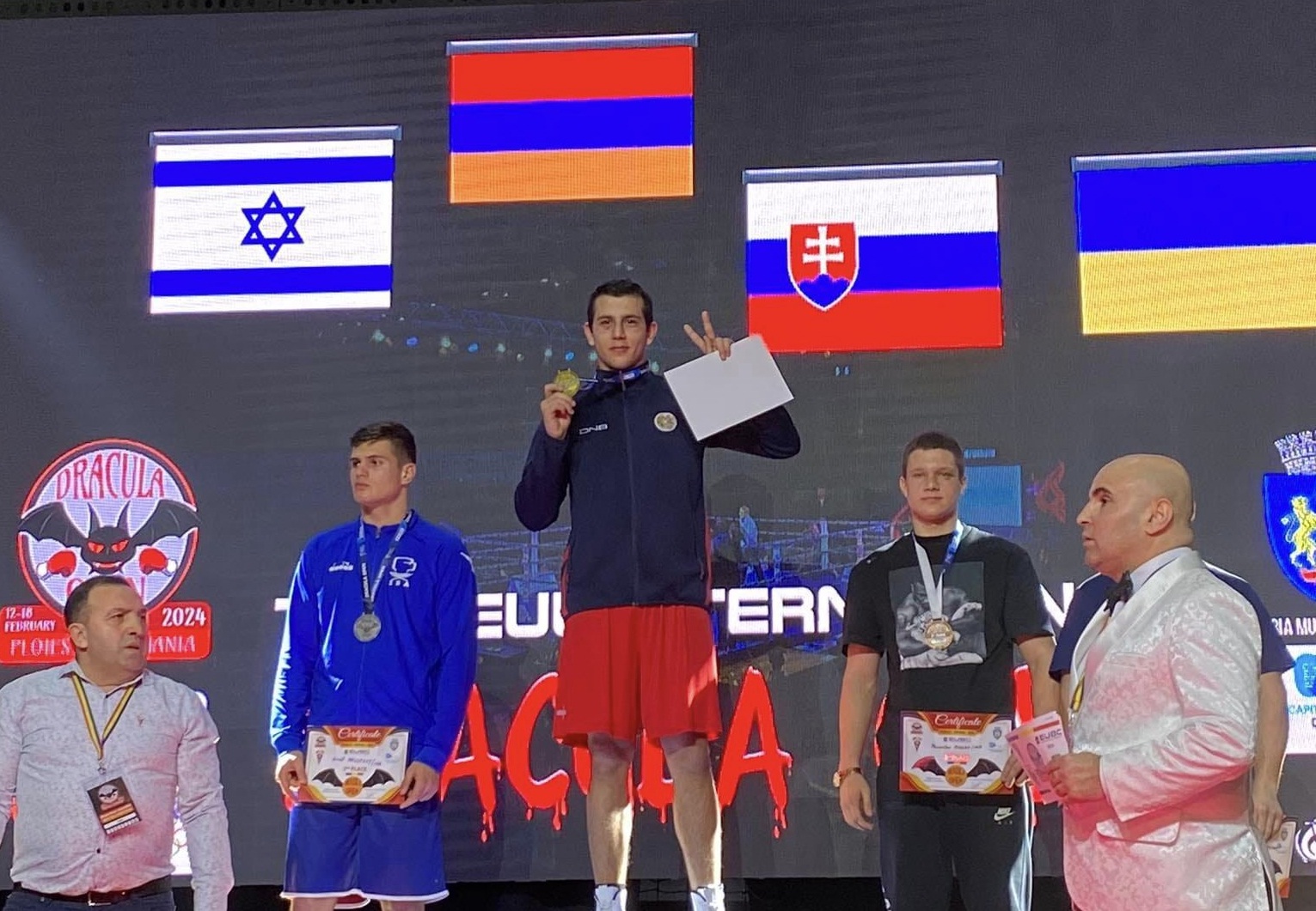 Rumıniyada keçirilən “Dracula Open” beynəlxalq turnirində erməni boksçular 1 qızıl, 2 gümüş və 1 bürünc medal qazanıblar
