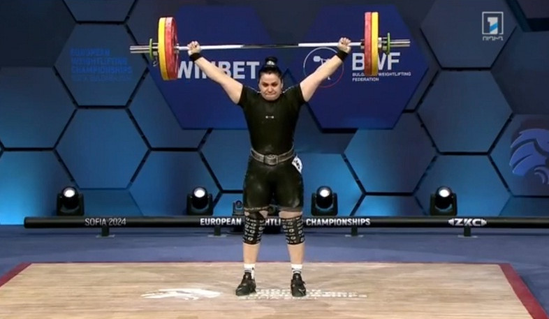 Հռիփսիմե Խուրշուդյանը` բրոնզե մեդալակիր. նա ավարտեց կարիերան