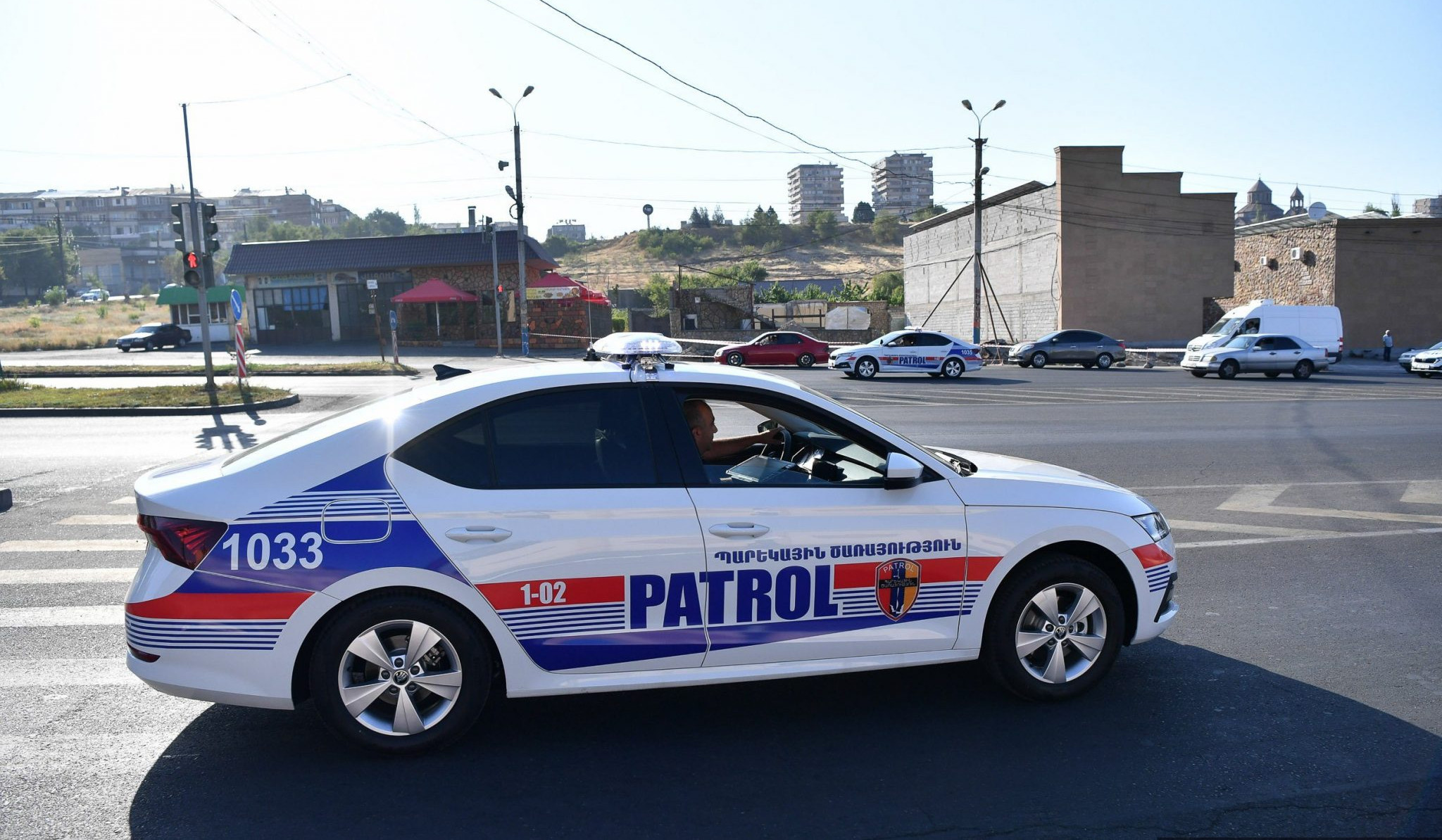 Անցած շաբաթ Երևանի պարեկները հայտնաբերել են երթևեկության կանոնների 4717 խախտում, մարզերում՝ 14970