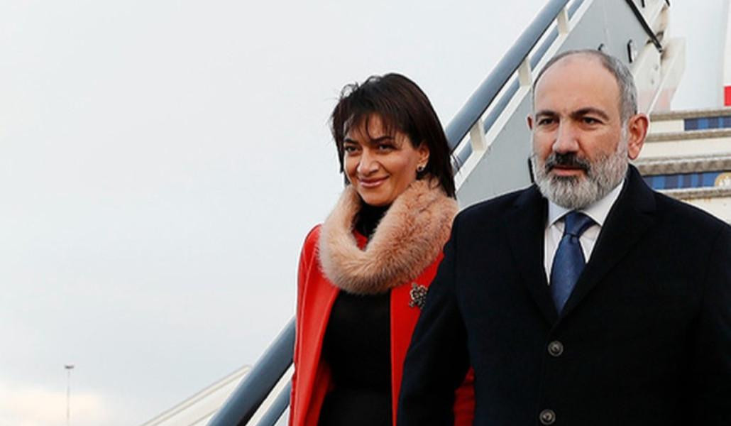 Nikol Pashinyan left for France with his wife Anna Hakobyan on two-day working visit