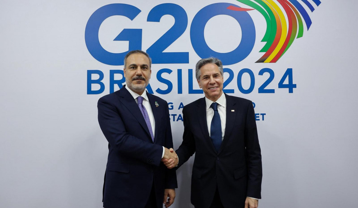 Фидан и Блинкен обсудили мирные переговоры между Арменией и Азербайджаном